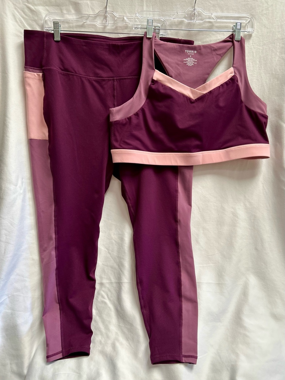 TORRID ACTIVE SET PLUM & BLUSH SPORTS BRA AND LEGGINGS, PLUS SIZE 3 - Picture 1 of 8